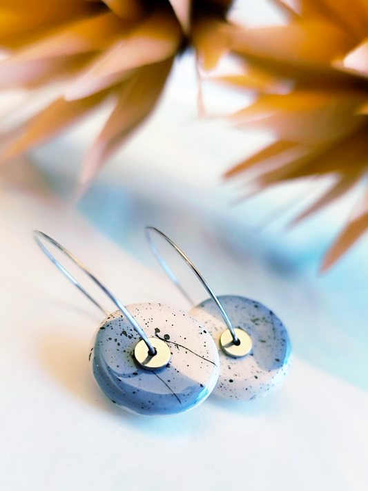 ROUND SHAPED ceramic dangle earrings, WHITE & GRAY