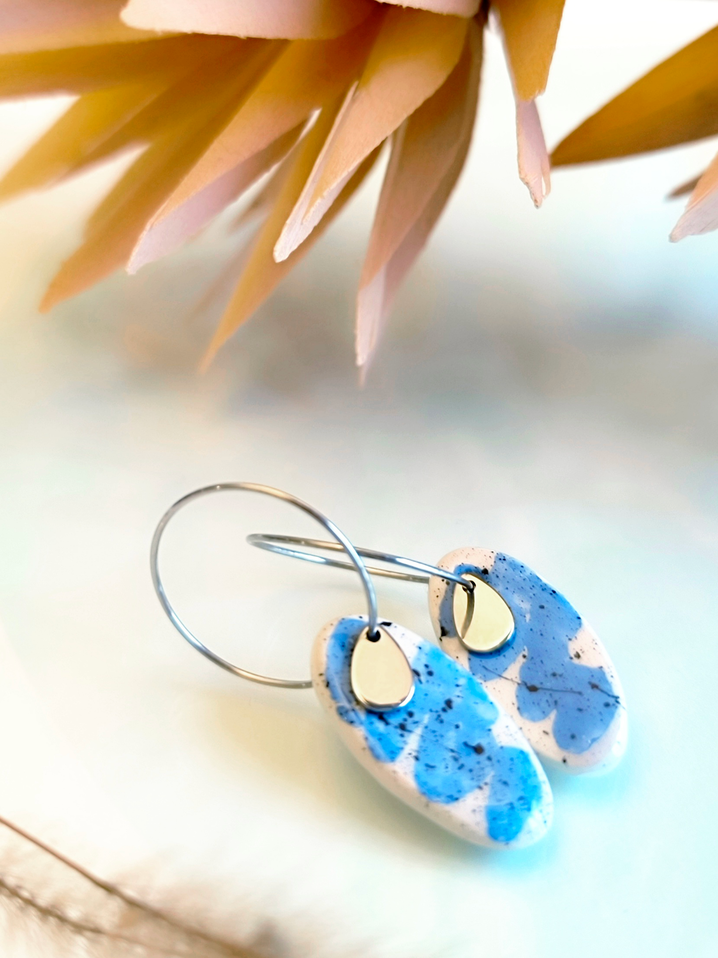 OVAL SHAPED ceramic dangle earrings, WHITE & BLUE