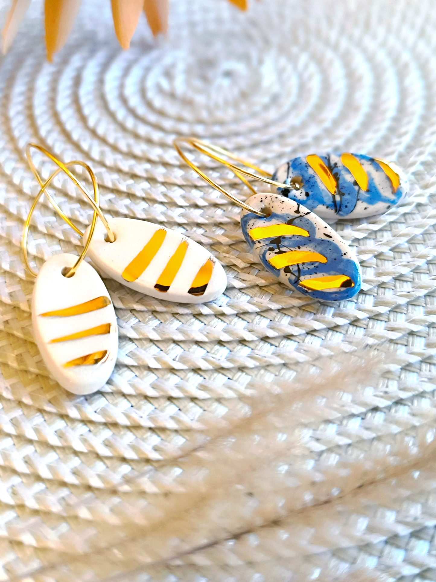 OVAL SHAPED ceramic dangle earrings, WHITE & GOLD